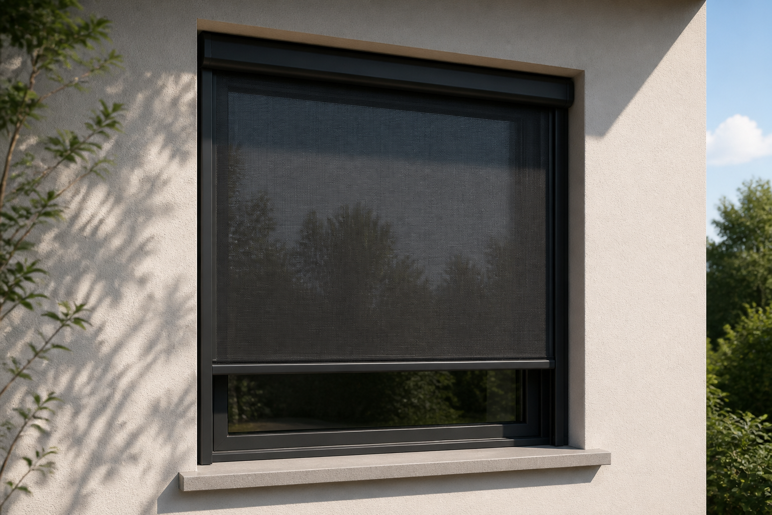Illustrative Darstellung zum Ratgeberthema Fenstermarkise: Außenliegenden Sonnenschutz am Fenster planen
