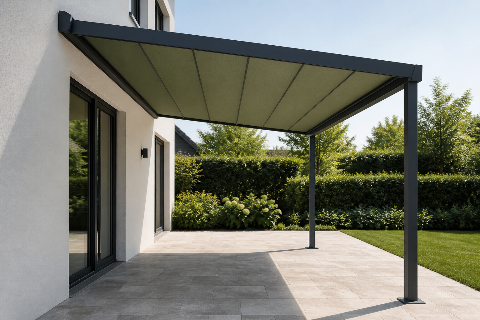 Illustrative Darstellung zum Ratgeberthema Terrassenmarkise: Schattenfläche und Montageort richtig planen
